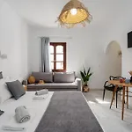 Daire Katerina Studios *