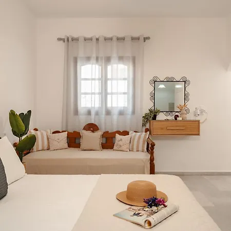 卡捷琳娜公寓 * Naxos City